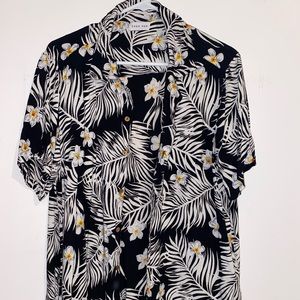 COPY - Raga man short sleeve print button up size M
